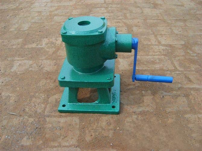 側(cè)搖式啟閉機(jī)