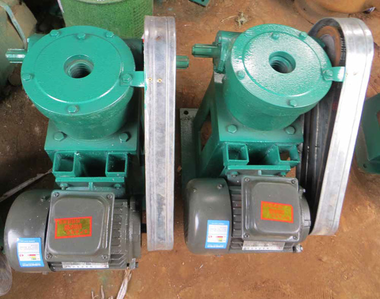 手電螺桿啟閉機(jī)